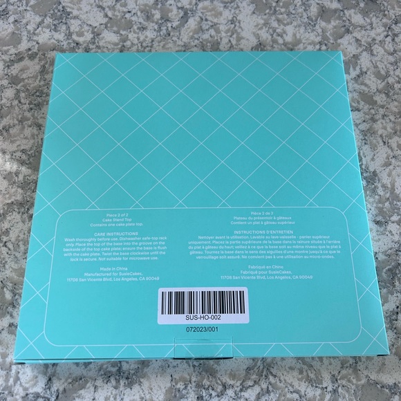 SusieCakes x FabFitFun Cake Stand 🍰 - Picture 5 of 5